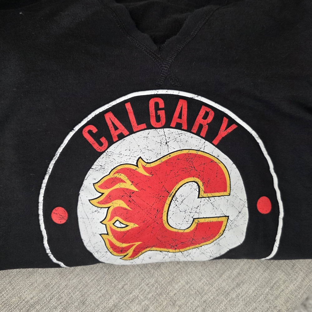 NHL Calgary Flames Black and Red Crew Neck Hoodie - Picture 12 of 12